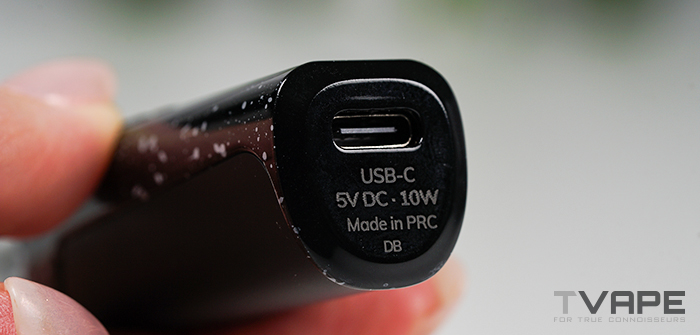 Vue rapproch&eacute;e du port USB-C du Tronian Rhotron Pro 510 Thread