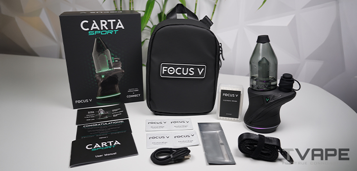Le Focus V Carta Sport Dab Rig est pr&eacute;sent&eacute; avec son &eacute;tui de transport, ses accessoires de nettoyage et son c&acirc;ble de recharge.