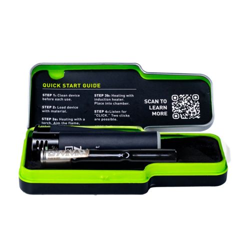Kit vaporisateur DynaVap G3 dans un étui ouvert, comprenant des composants en acier inoxydable pour une vaporisation portable d'herbes sèches avec une saveur douce - idéal pour les amateurs de cannabis.