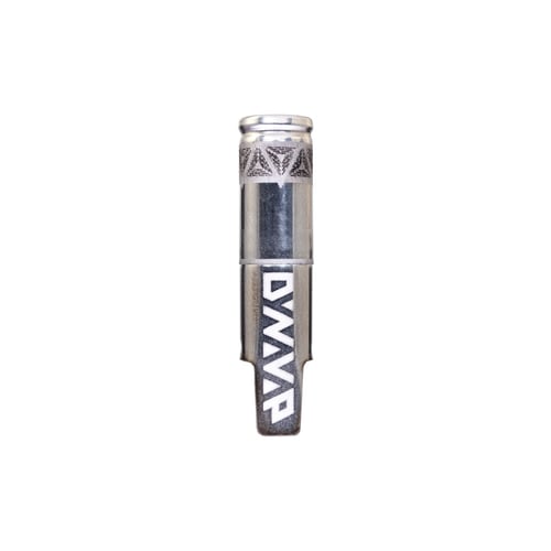 Capuchon condenseur DynaVap UniDyn couleur acier avec logo gravé, un accessoire qui assure un refroidissement efficace et une bonne rétention de la vapeur.