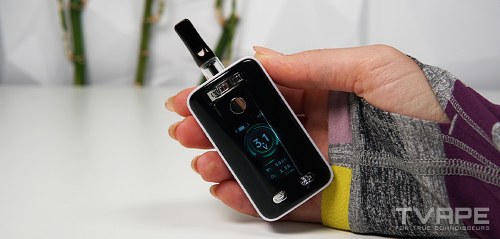 Yocan Uni 3.0 510 Thread Battery dans la main