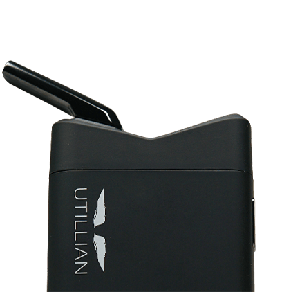 Gros plan de l’embout buccal du vaporisateur portable Utillian pour herbes sèches, assurant un flux d’air fluide et une vapeur de qualité optimale