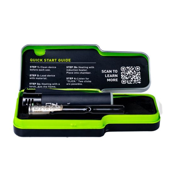 Kit vaporisateur DynaVap G3 dans un étui ouvert, comprenant des composants en acier inoxydable pour une vaporisation portable d'herbes sèches avec une saveur douce - idéal pour les amateurs de cannabis.
